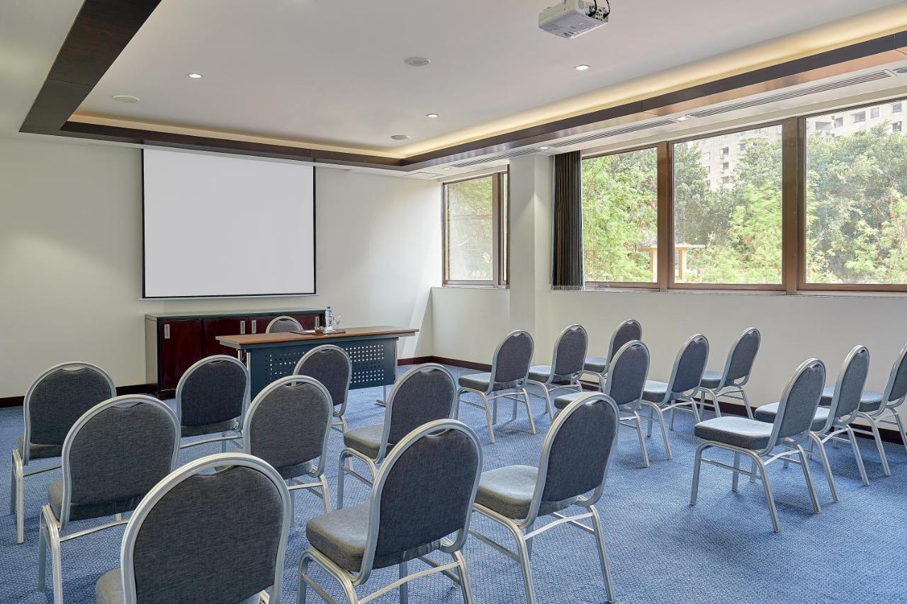 Holiday Inn&Suites - Cairo Maadi, an IHG Hotel Bagian luar foto