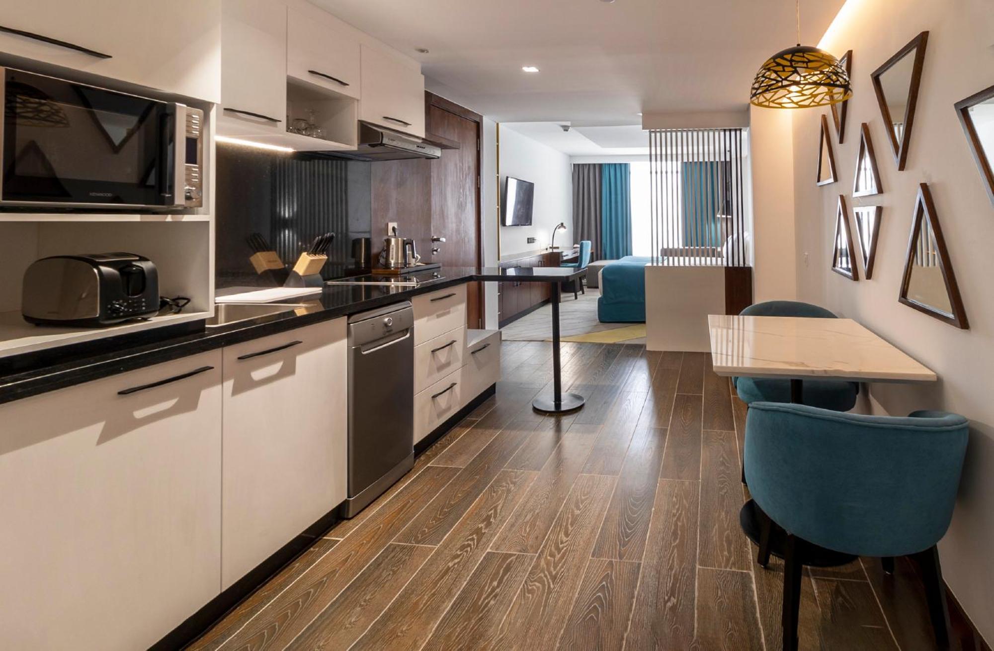 Holiday Inn&Suites - Cairo Maadi, an IHG Hotel Bagian luar foto